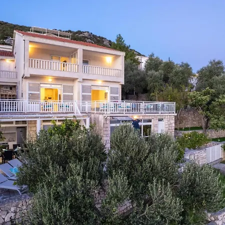 게스트하우스 Azzurro With Private 네움