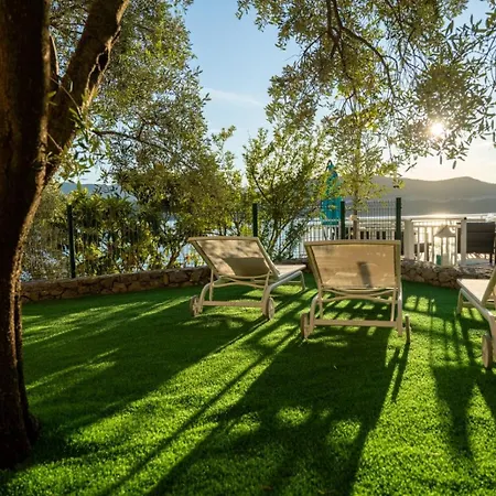 בית הארחה Azzurro With Private 4*
