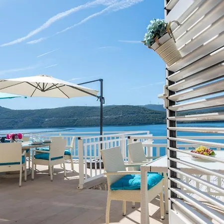Azzurro With Private Neum