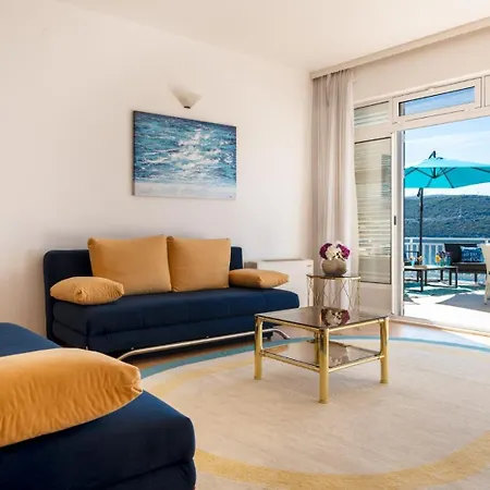 Azzurro With Private 4* Neum