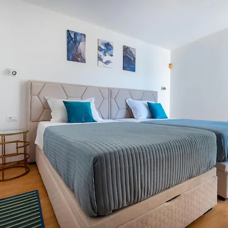 Azzurro With Private 4* Neum