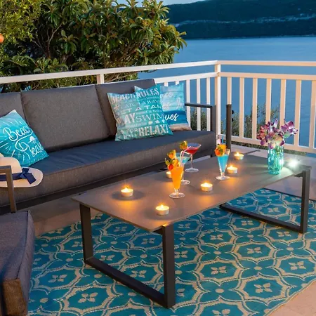 Azzurro With Private 4* Neum