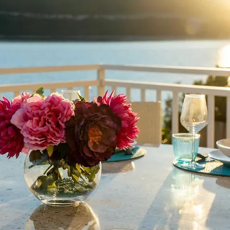 Azzurro With Private 네움