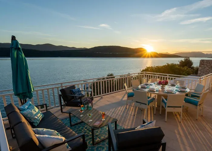 Pensionat Azzurro With Private